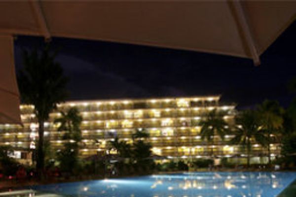Sofitel Tahiti Maeva Beach Resort (Outu Maoro)